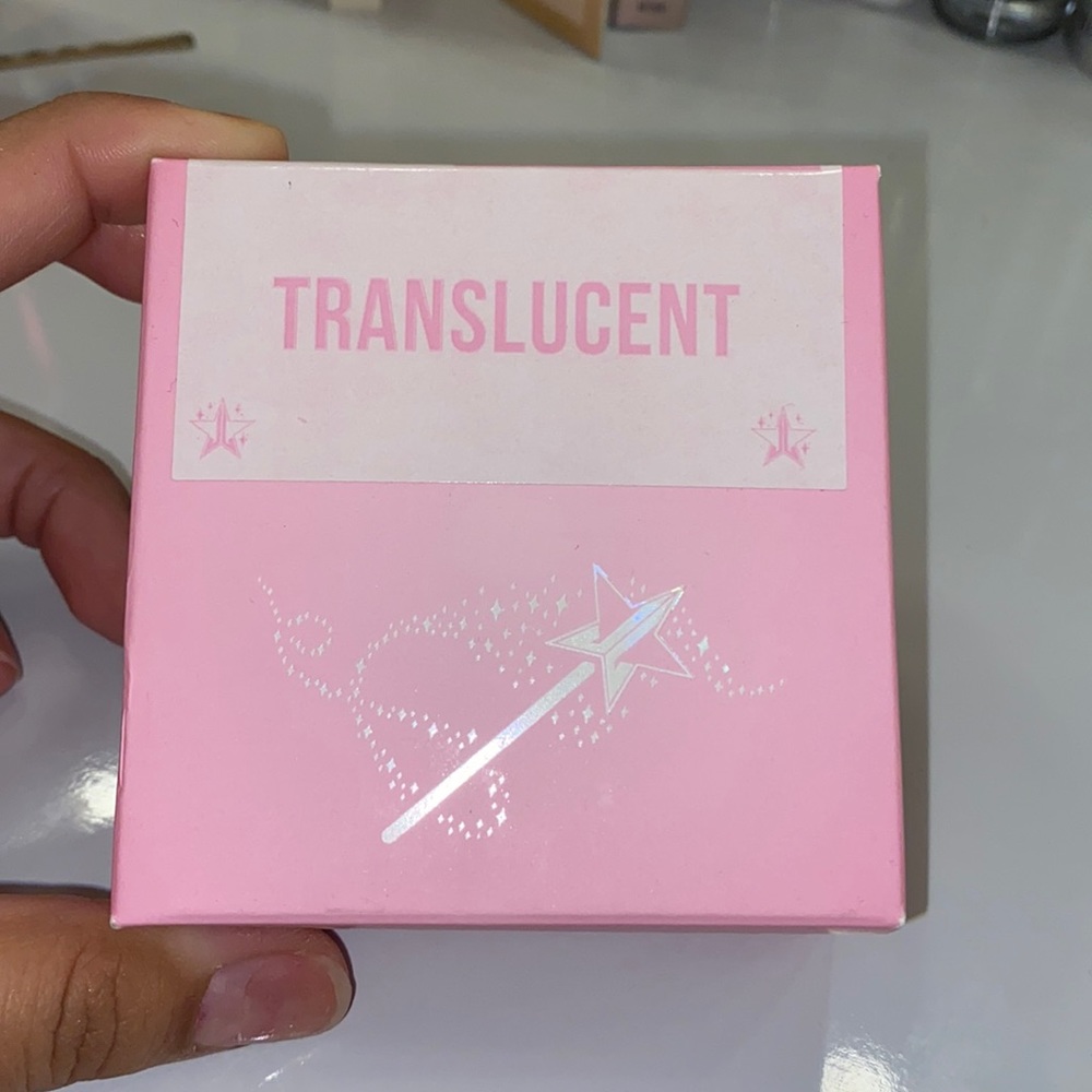 Jeffree Star setting powder